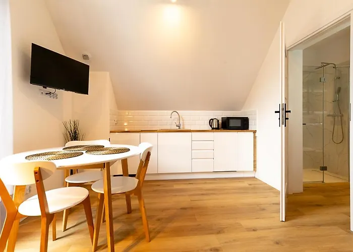 Rentplanet - Kras Apartment *